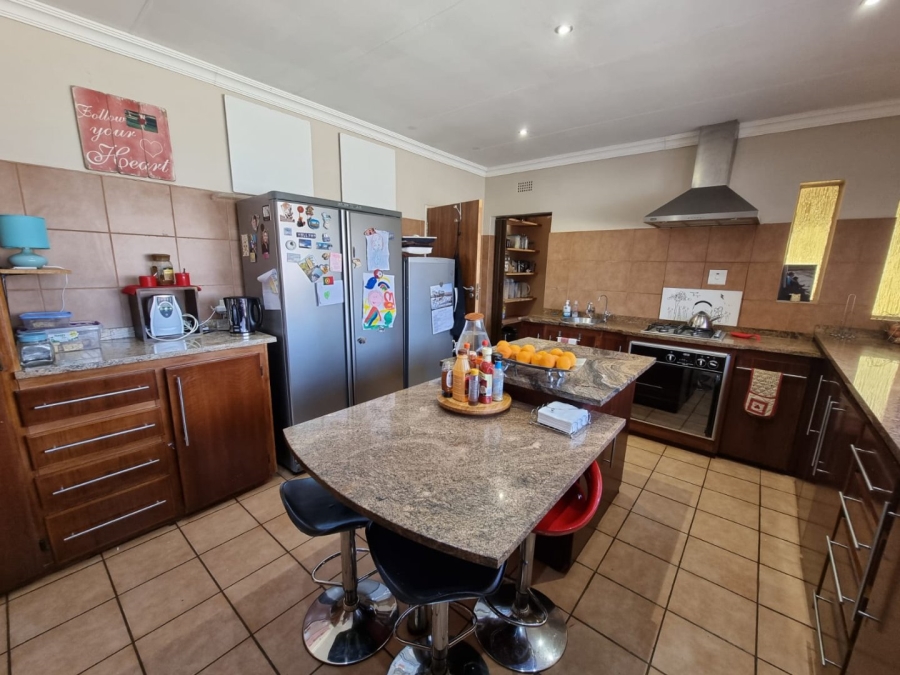 To Let 3 Bedroom Property for Rent in La Provance Free State